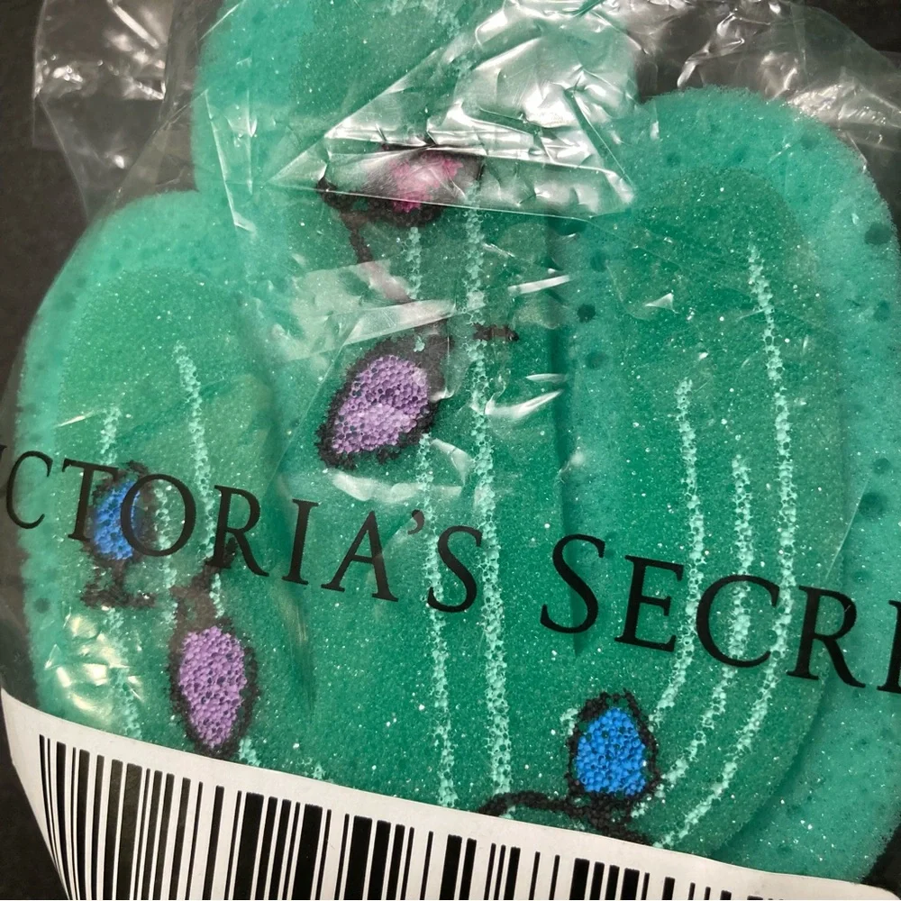Pink Victoria’s Secret Cactus Loofah Bath  Sponge NIP